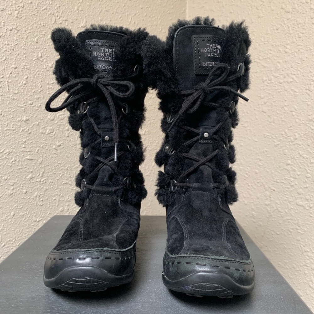 The north face insulated winter boots - Picture 2 of 7